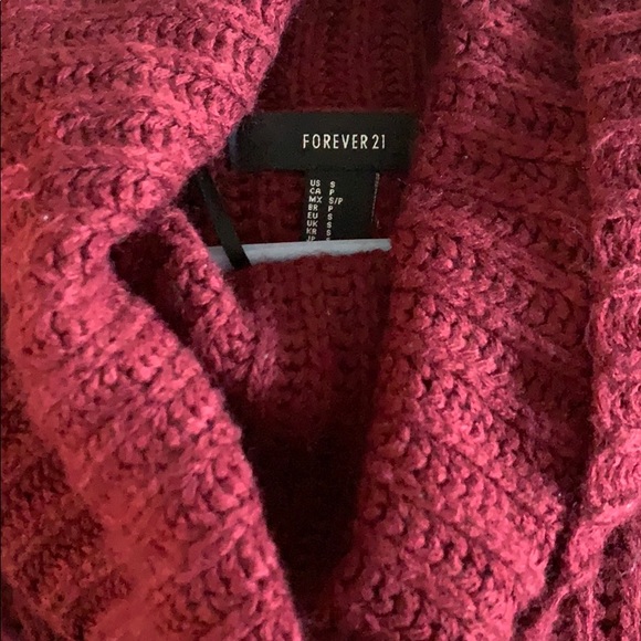 Maroon knitted turtleneck sweater - Picture 4 of 5